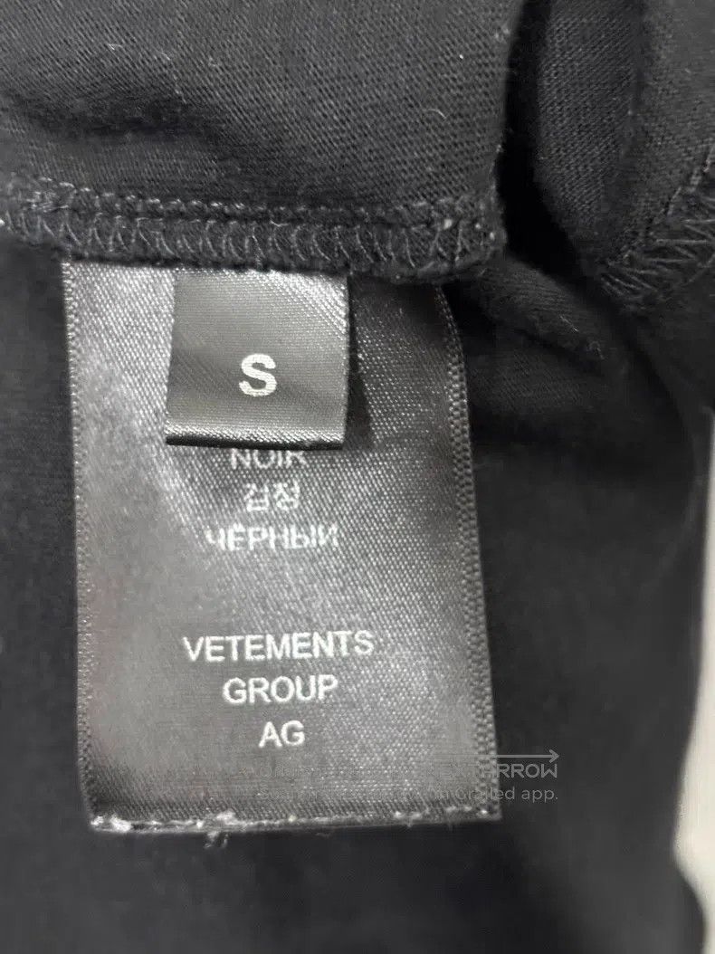 Vetements VETEMENTS short sleeves Size US S / EU 44-46 / 1 - 6 Thumbnail