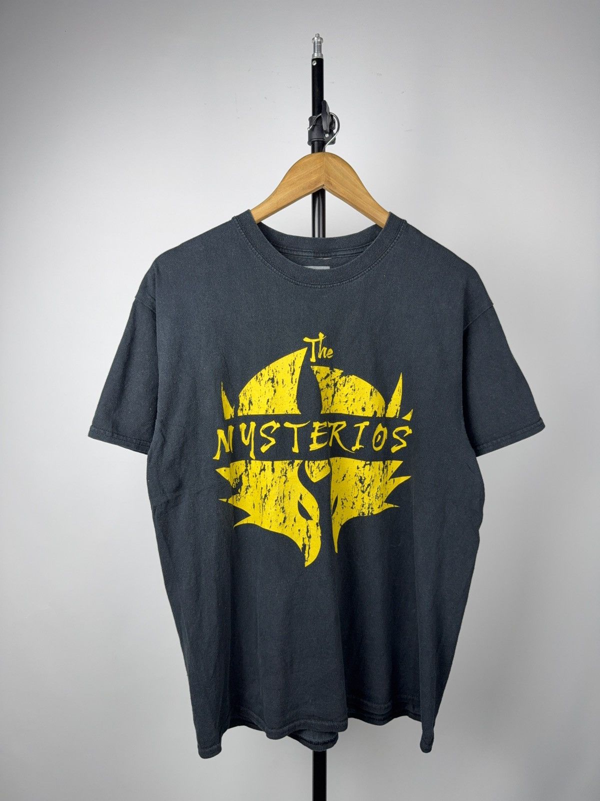 WWE WWE 2017 The Mysterios Making History Wrestling Tee Vintage Size US L / EU 52-54 / 3 - 1 Thumbnail