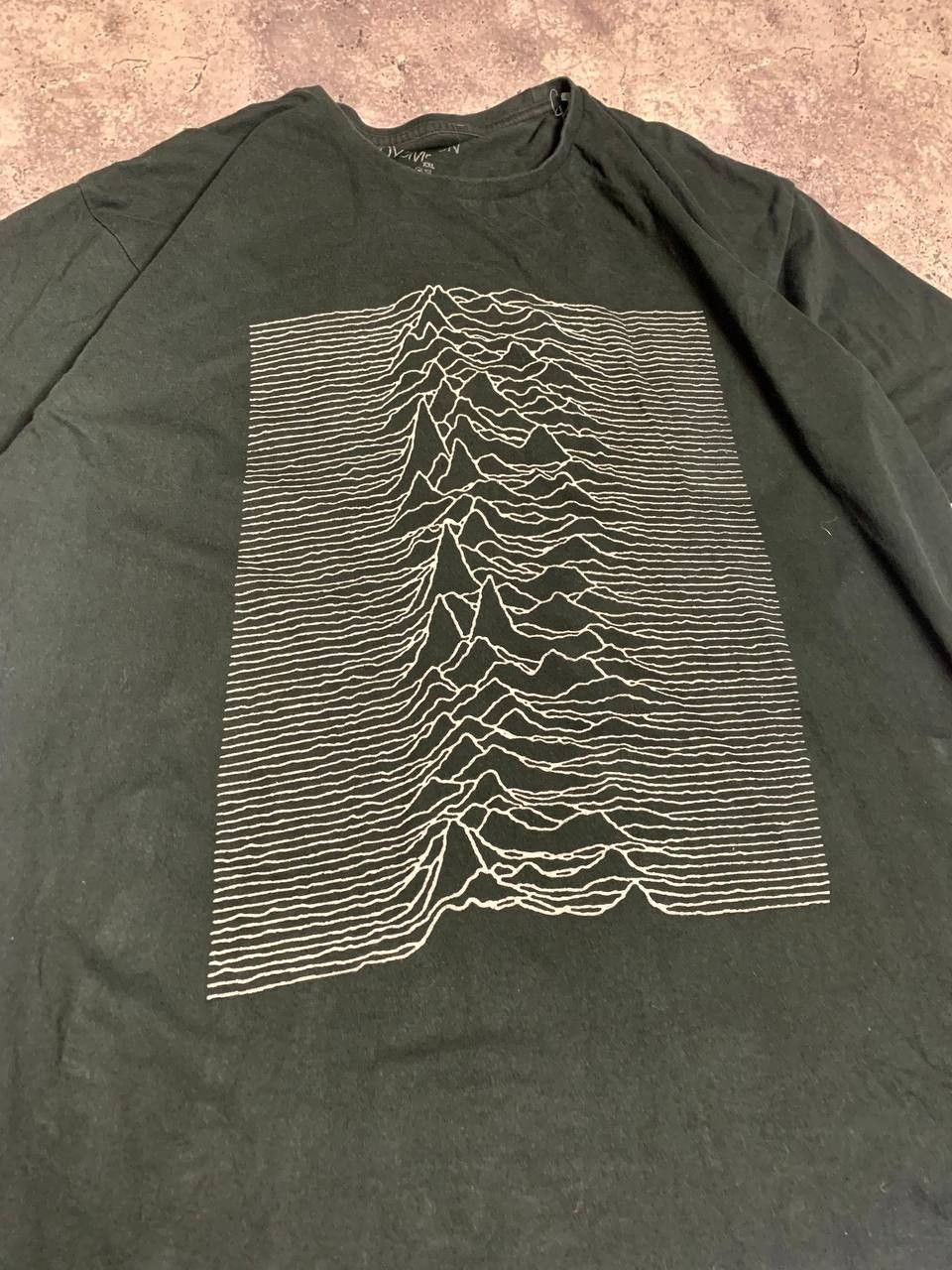 Joy Division Joy Division Unkown Pleasures Black tee Size US XL / EU 56 / 4 - 2 Thumbnail