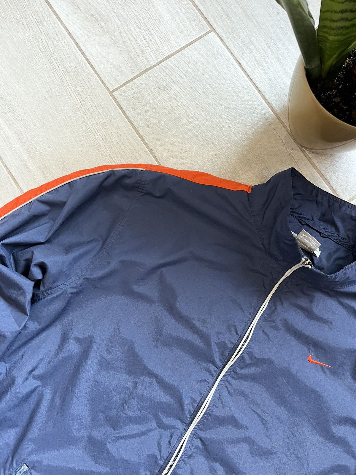 Nike × Vintage Vintage Nike jacket navy nylon windbreaker raincoat Size US L / EU 52-54 / 3 - 4 Thumbnail