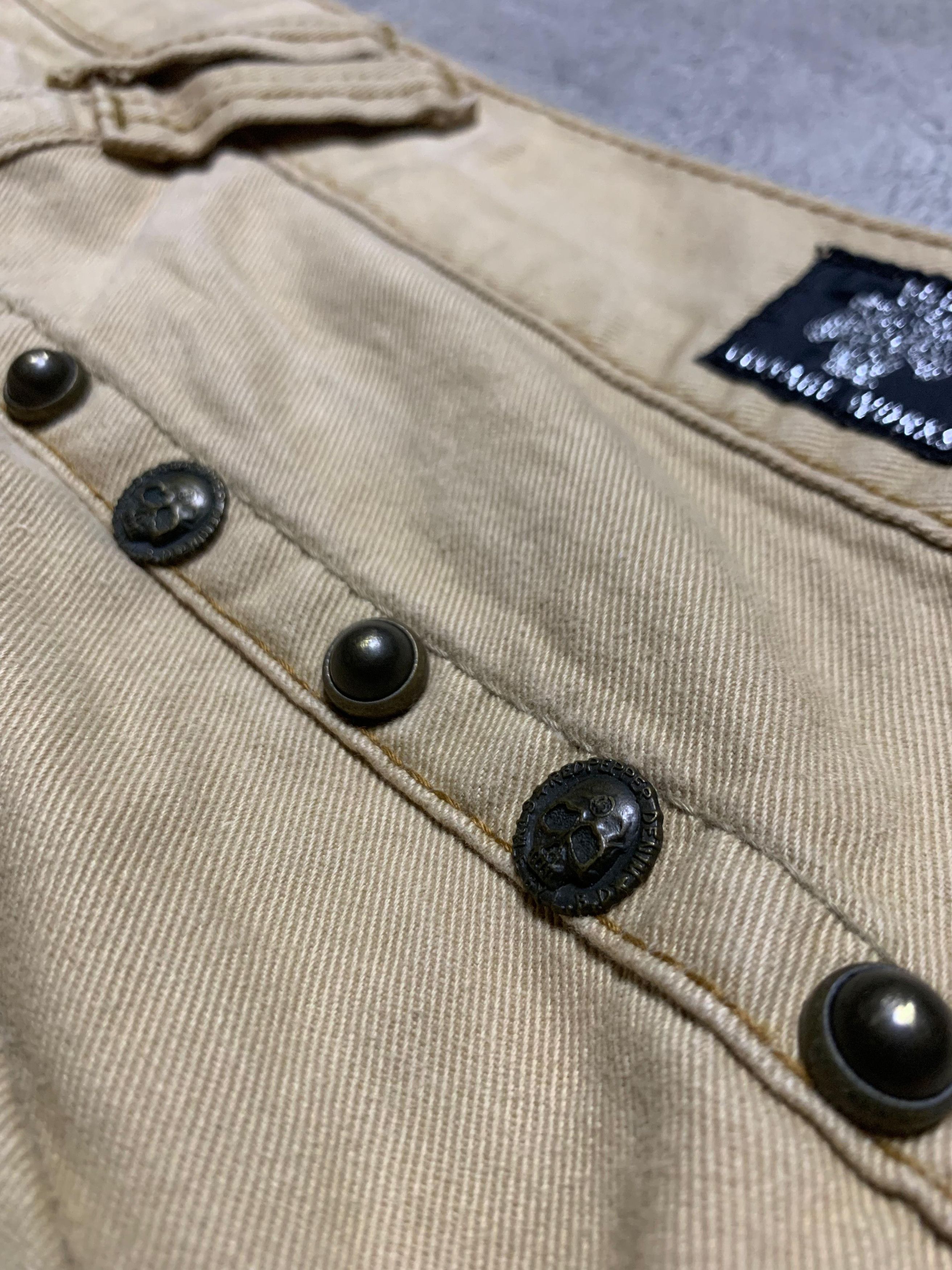 Japanese Brand Redpepper - Distressed Skulls Studded Jeans Pants Size US 34 / EU 50 - 13 Thumbnail
