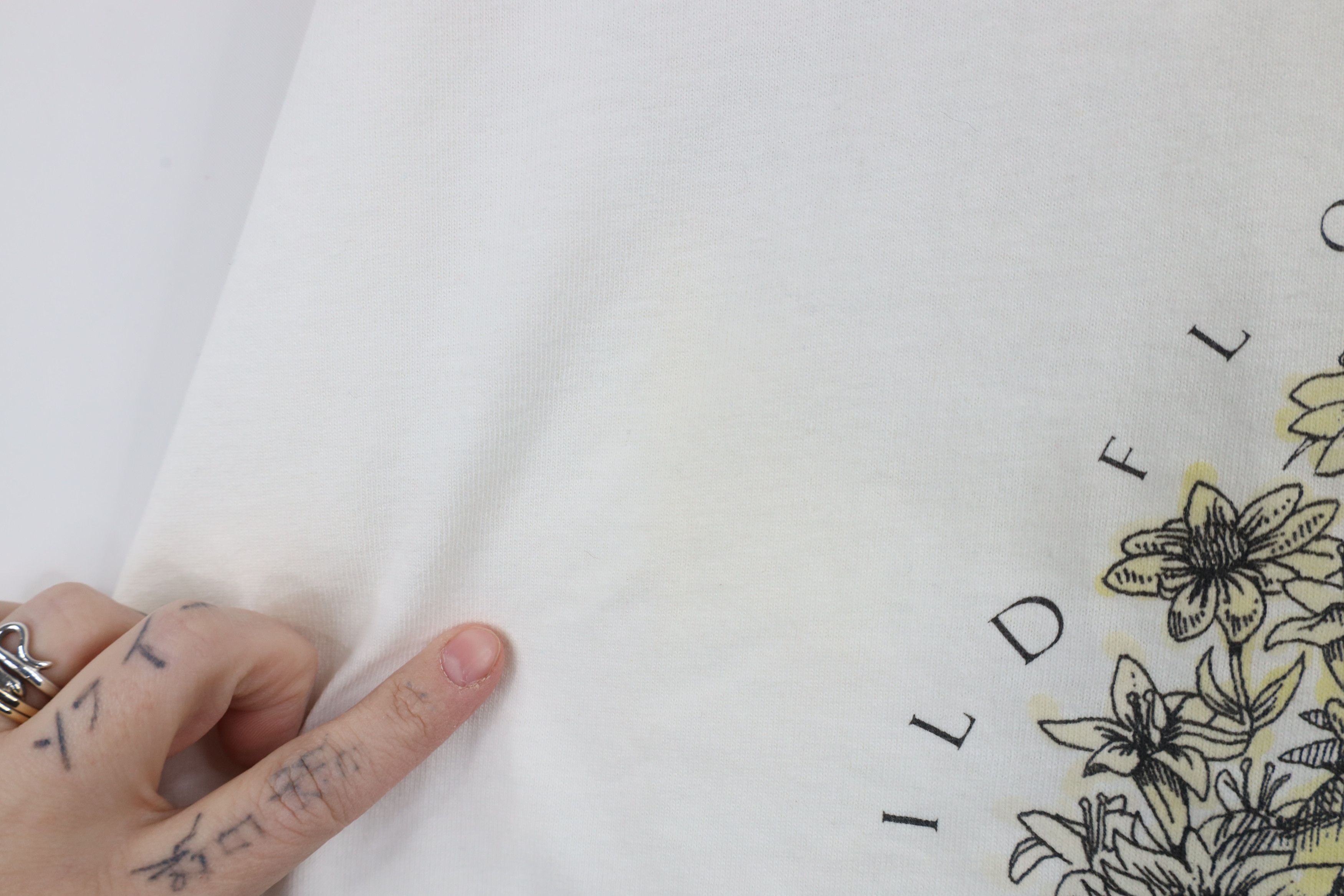 Vintage Vintage 90s Streetwear Spell Out Wild Flowers T-Shirt Size XXL / US 16-18 / IT 52-54 - 6 Thumbnail