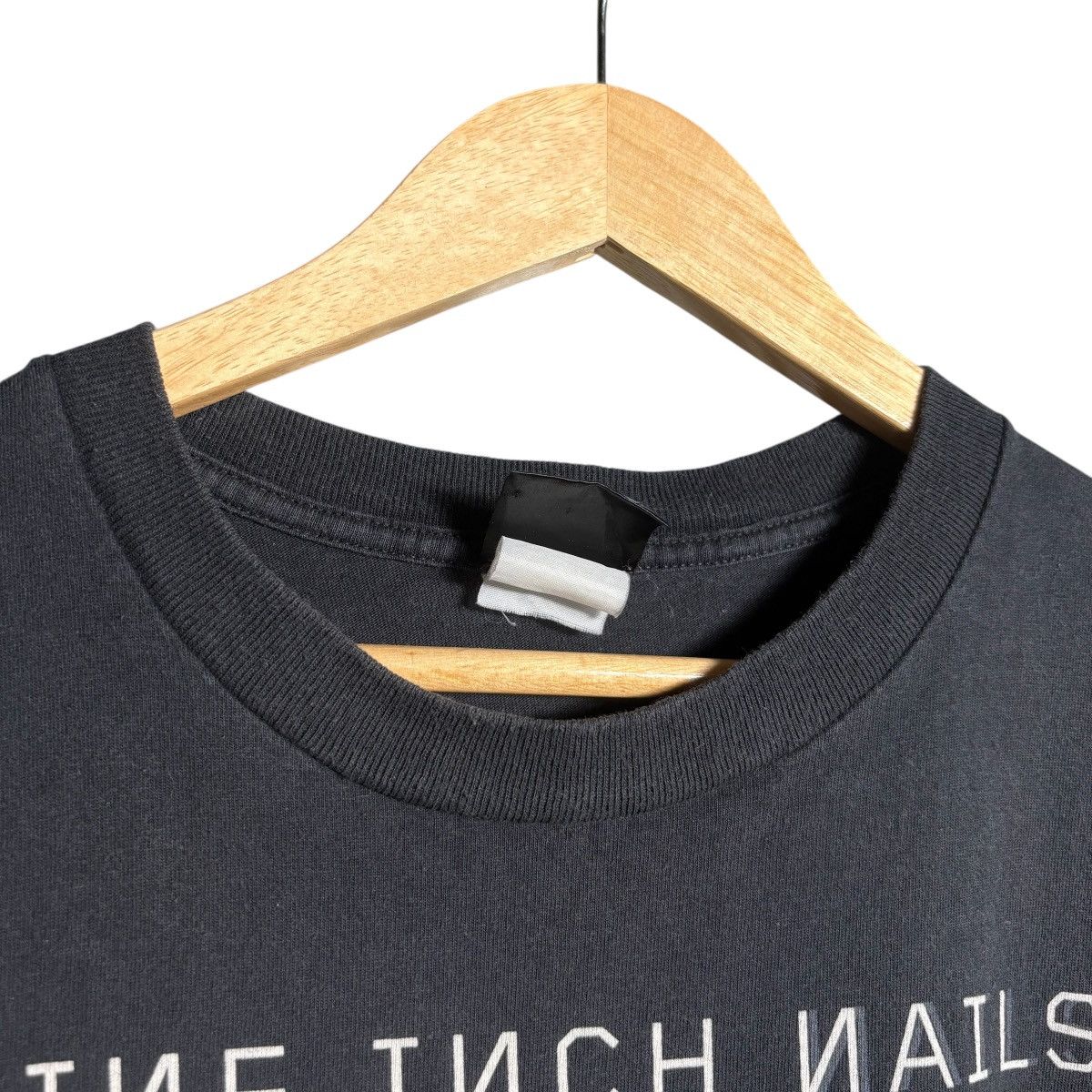Band Tees Vintage 00s Nine Inch Nails Survivalism T-Shirt NIN Tee Size US XL / EU 56 / 4 - 3 Thumbnail