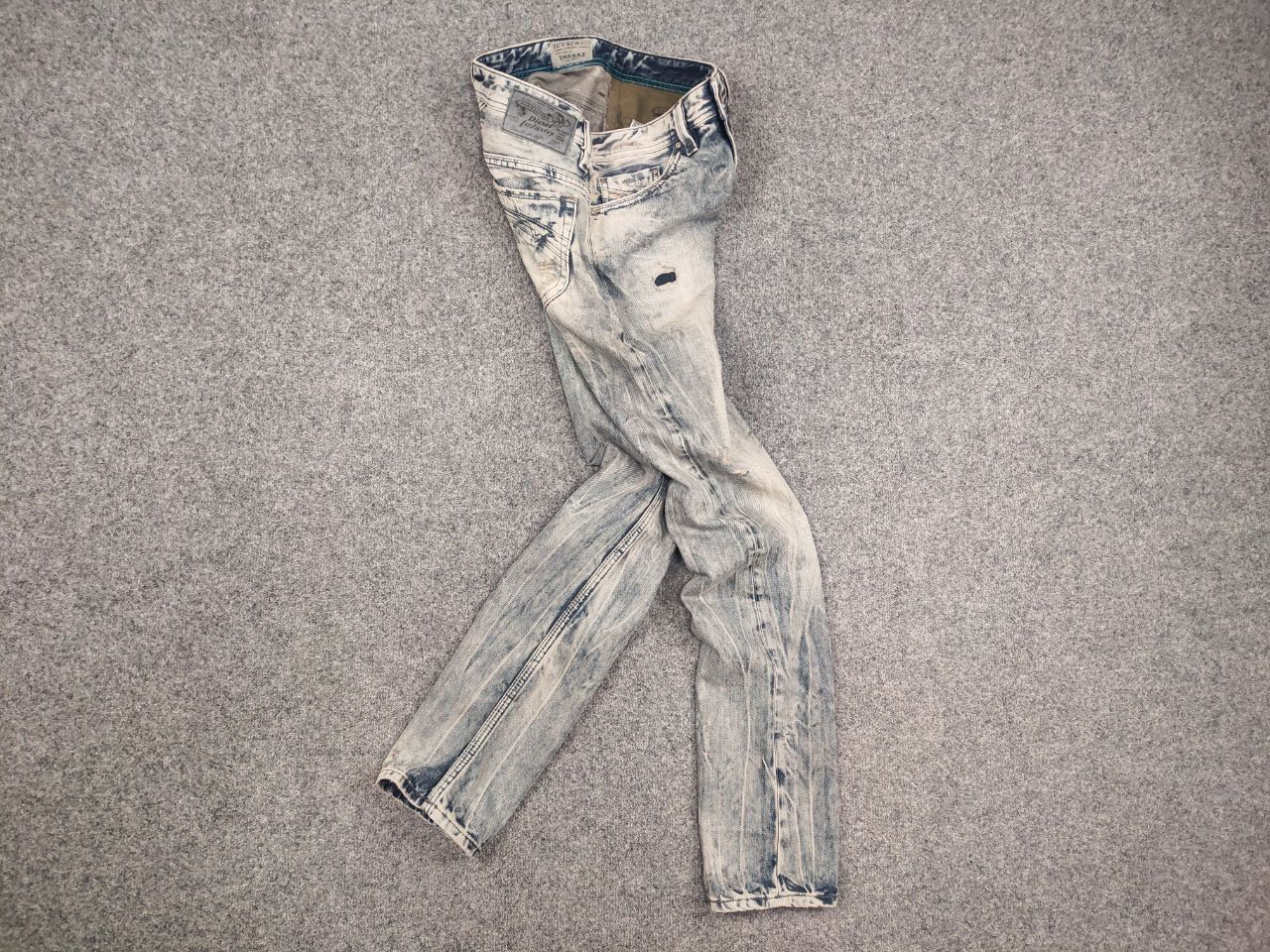 Diesel Diesel Thanaz Vintage Washed Distressed Denim Jeans l.g.b. Size US 30 / EU 46 - 13 Thumbnail