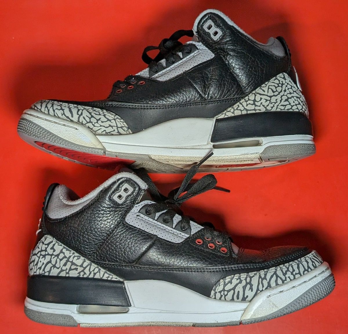 Jordan Brand Size 9 - Jordan 3 Retro OG Black Cement Size US 9 / EU 42 - 2 Thumbnail