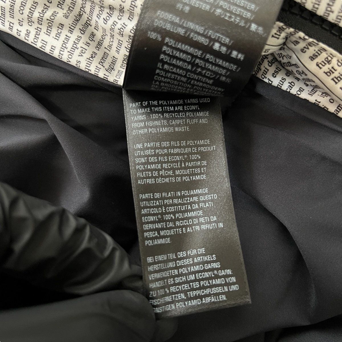 Balenciaga BALENCIAGA Newspaper Puffer Jacket Size US L / EU 52-54 / 3 - 12 Thumbnail