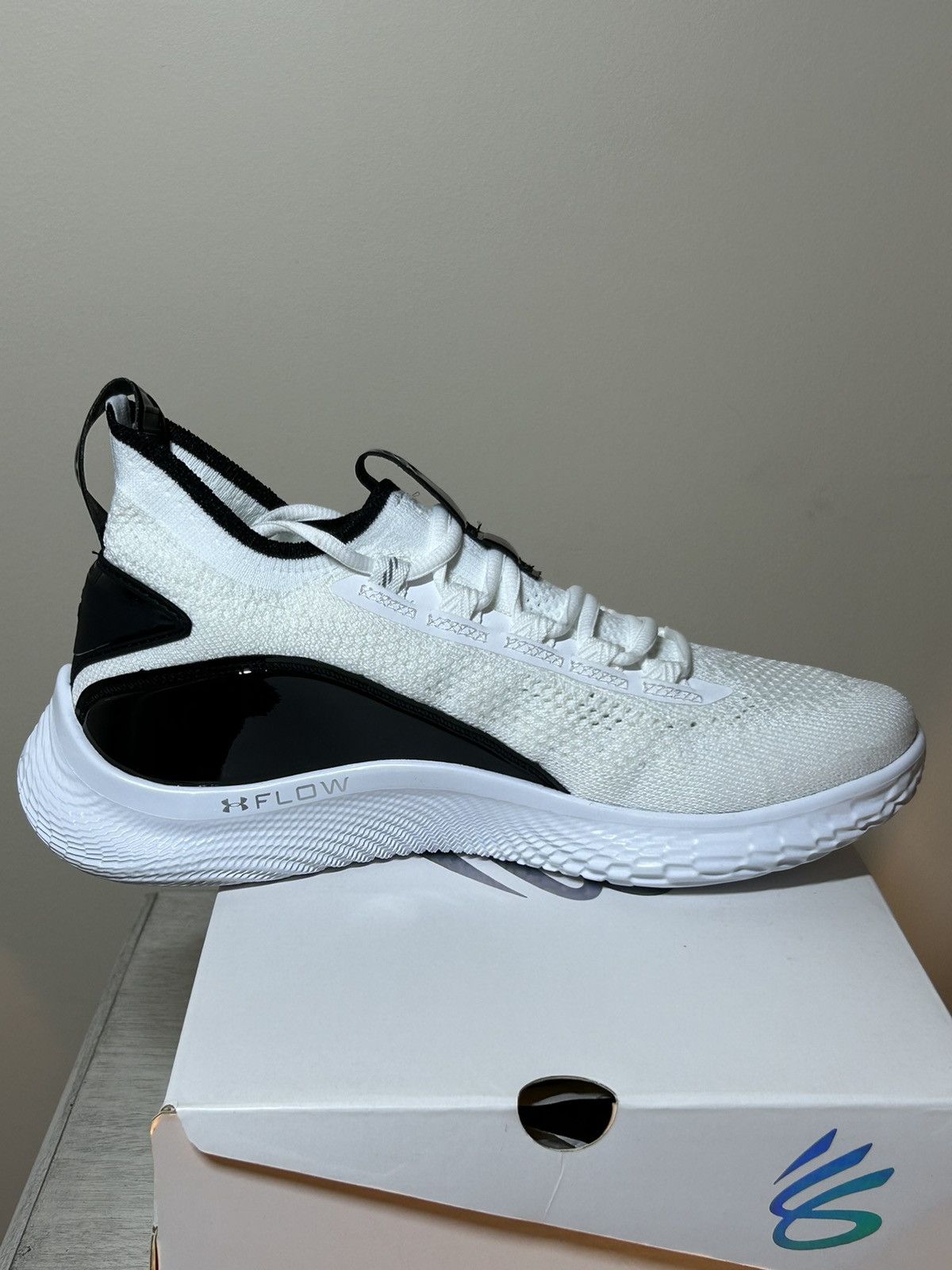 Under Armour Team Curry 8 NM “White Black” Size US 8 / EU 41 - 2 Thumbnail