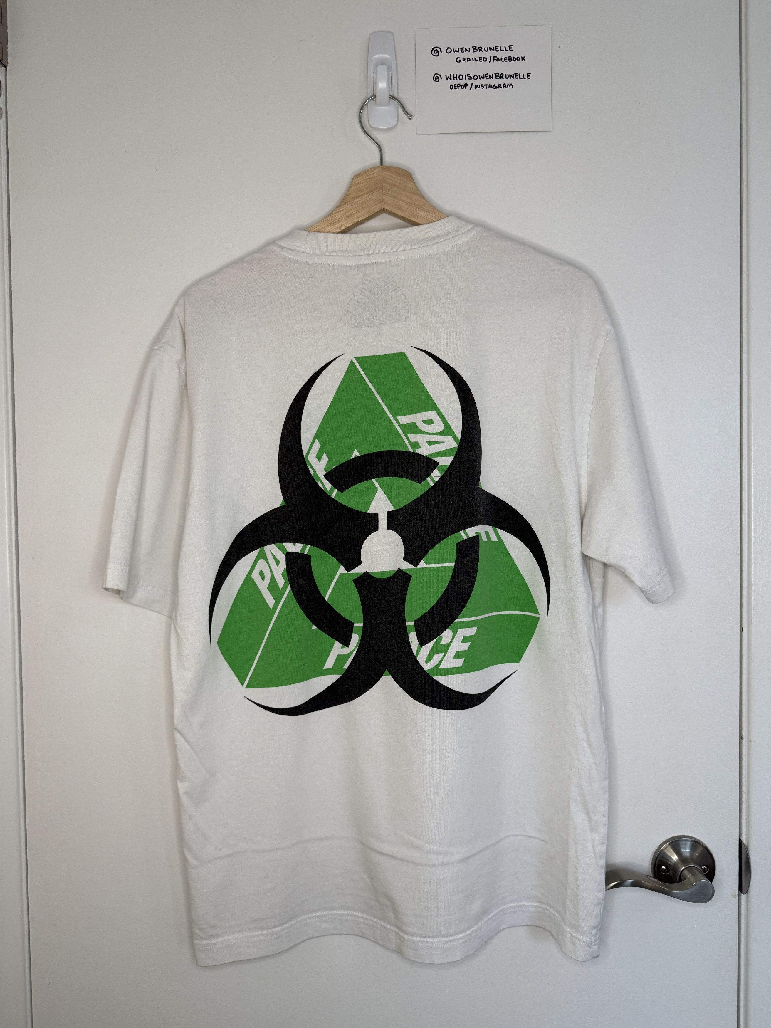 Palace Palace Biohazard Logo T-Shirt White Size L Size US L / EU 52-54 / 3 - 2 Thumbnail