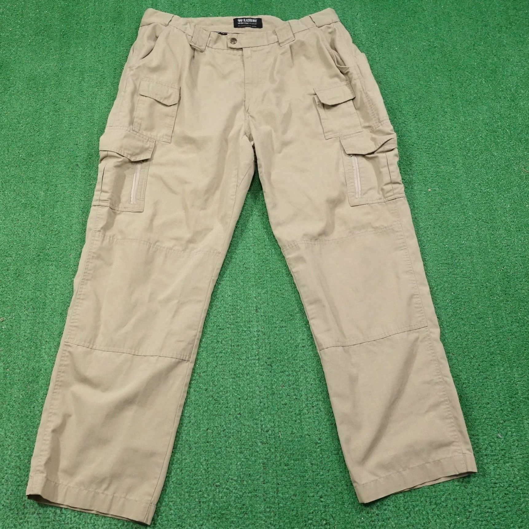 Vintage BLACKHAWK! Warrior Wear Pants Mens 42x34 Khaki Tactical Cargo Multi Pocket Pants Adjustable Pockets Workwear Mens Size US 42 / EU 58 - 2 Thumbnail