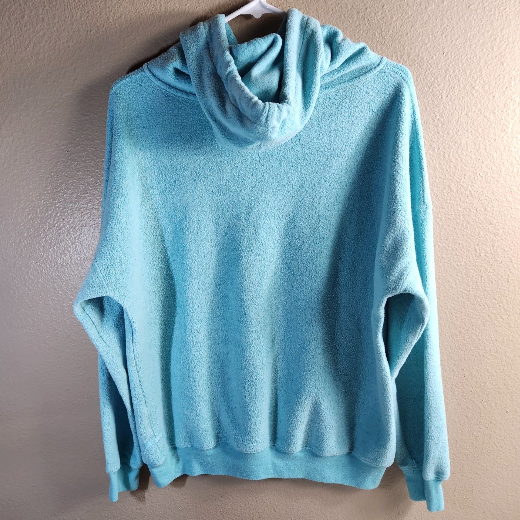 Vintage Soft Serve Womens Hoodie |L| Aquamarine Cloud Cotton Pullover Sweatshirt Pullover Hoodie with Pockets - Fall Winter Spring Casual Beach USA Womens Size L / US 10 / IT 46 - 5 Thumbnail