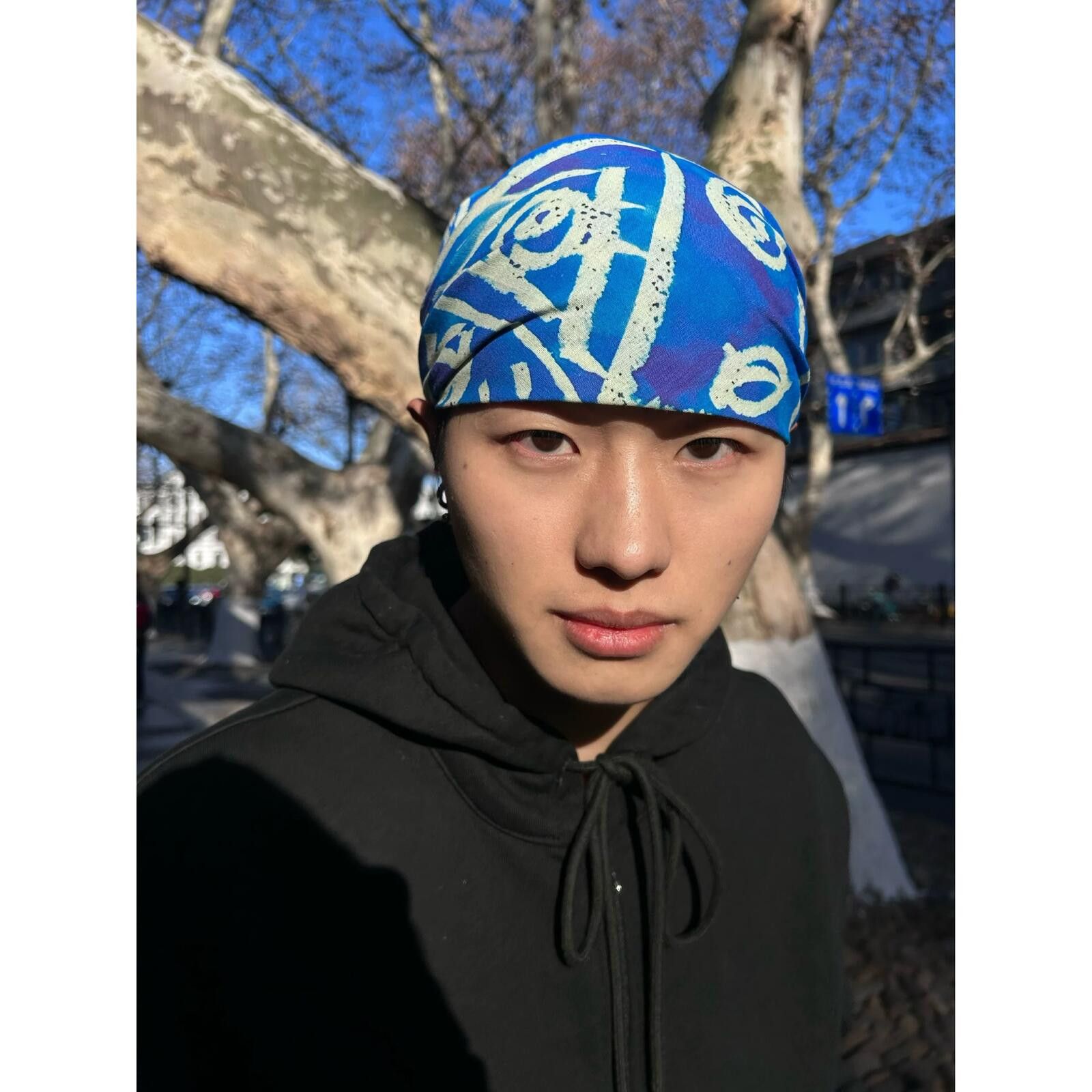 Japanese Brand Y2k Blue Pattern Bandana Headscarf Size ONE SIZE - 5 Thumbnail