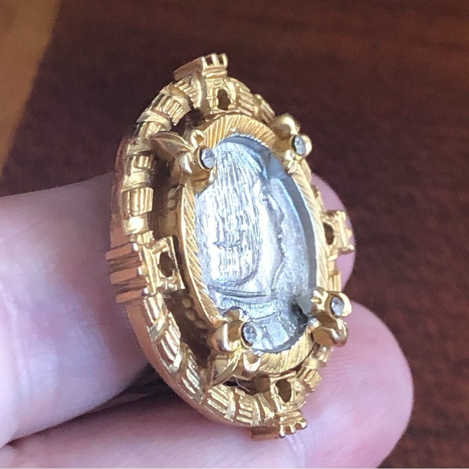 Vintage Vintage faux French coin rhinestone accent clip on earrings Size ONE SIZE - 7 Thumbnail