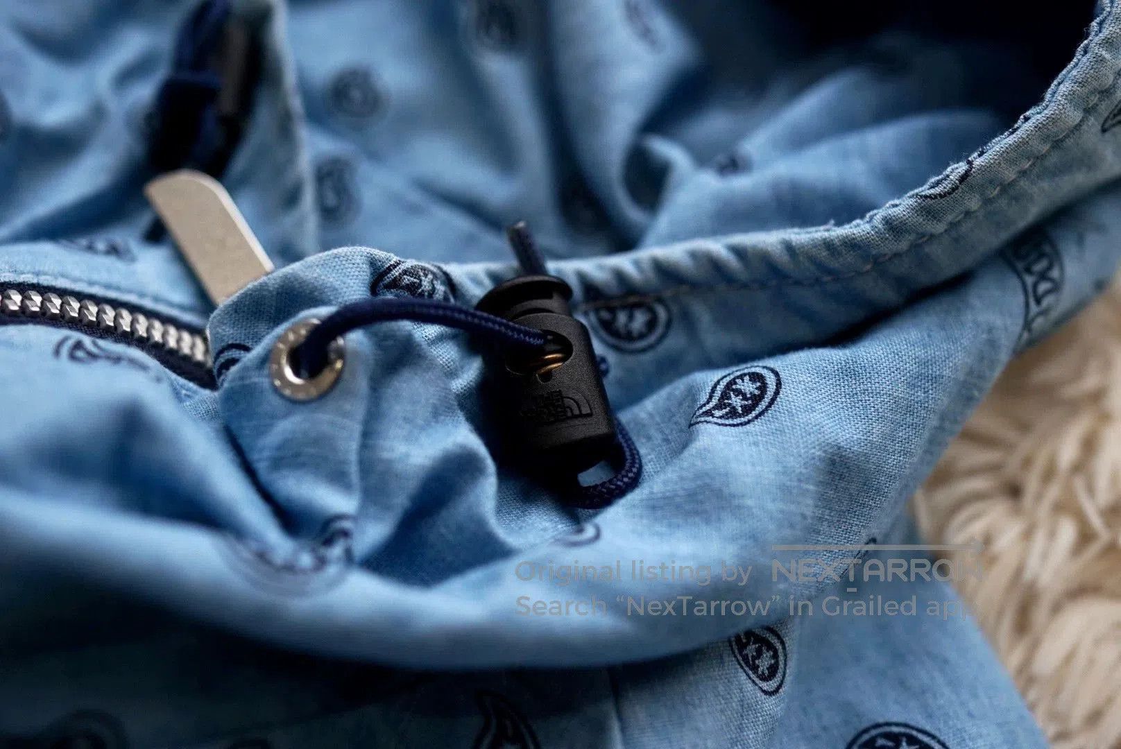 The North Face Blue Patterned Hooded Light Jacket. Size US M / EU 48-50 / 2 - 3 Thumbnail