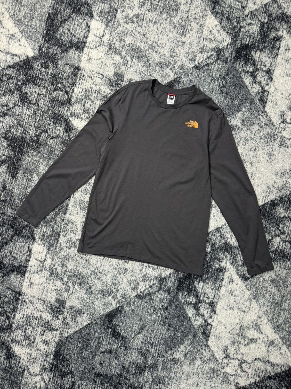 The North Face Vintage The North Face Long Sleeve T Shirt Big Logo Orange Size US L / EU 52-54 / 3 - 2 Thumbnail