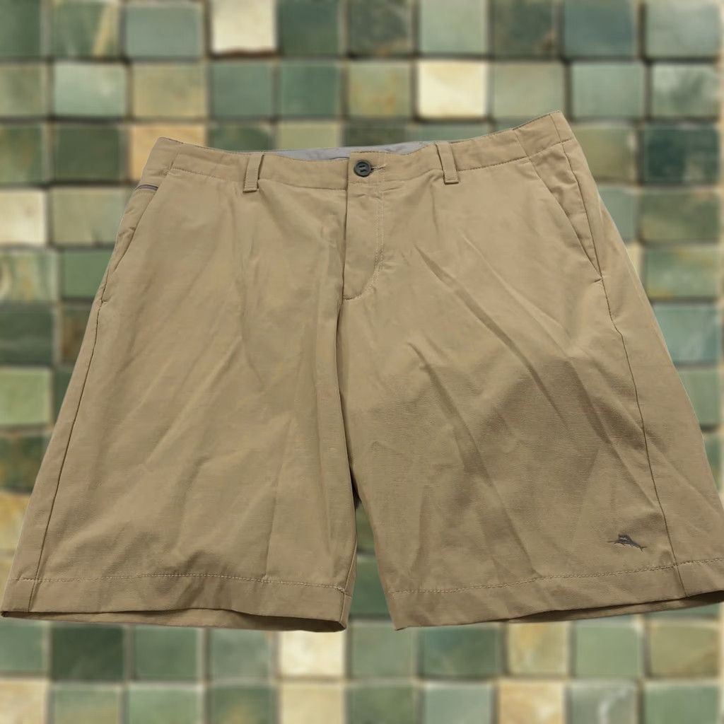 Tommy Bahama Tommy Bahama Chino Shorts Beige Flat Front 10" 34 (Fit 36W) Polyester Blend Cotton Spandex Belt Loops 90s Mens Size US 34 / EU 50 - 1 Thumbnail
