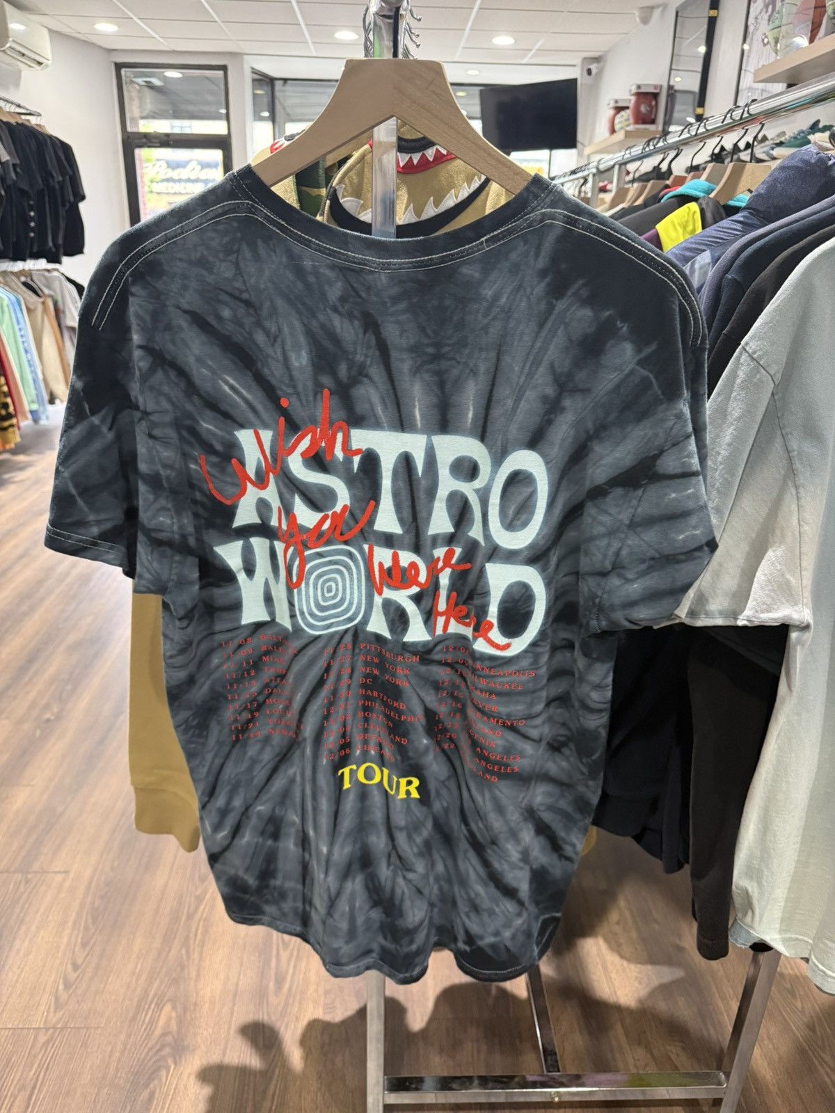Travis Scott Astroworld Wish You Were Here Tour Tie Dye Tee L 2018 Size US L / EU 52-54 / 3 - 2 Thumbnail