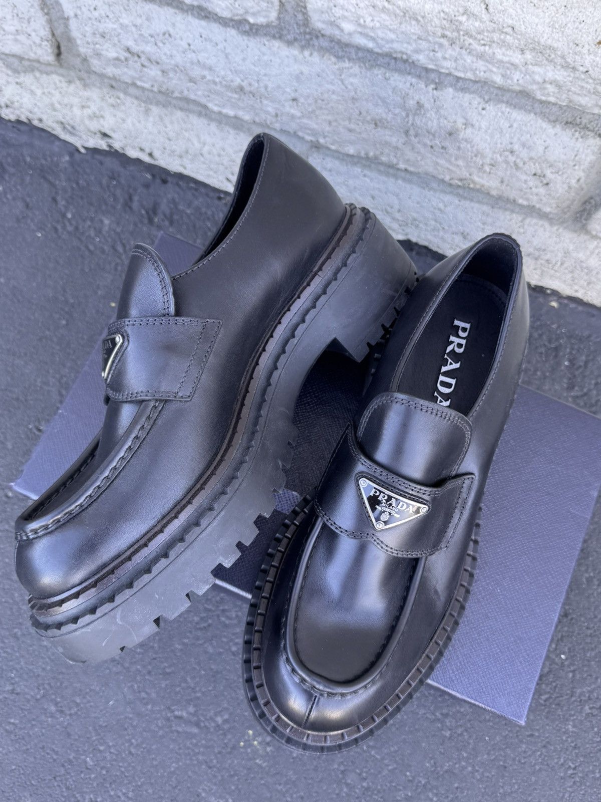 Prada Prada Brushed Leather Platform Loafers Unisex Size US 7 / EU 40 - 4 Thumbnail