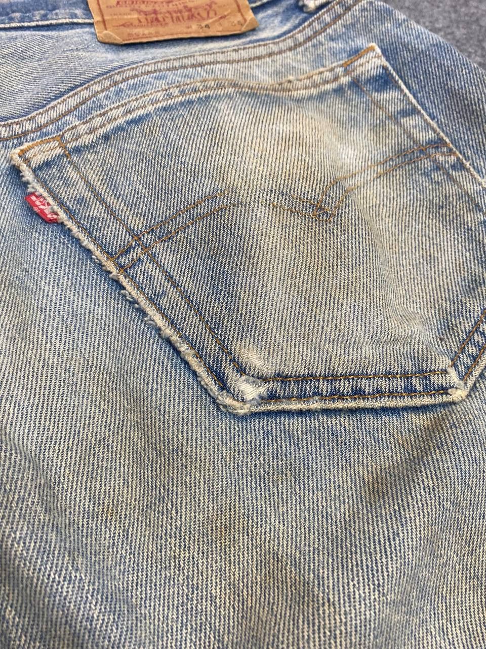 Levi's vintage levis 501xx distressed denim nice design Size US 35 - 8 Thumbnail