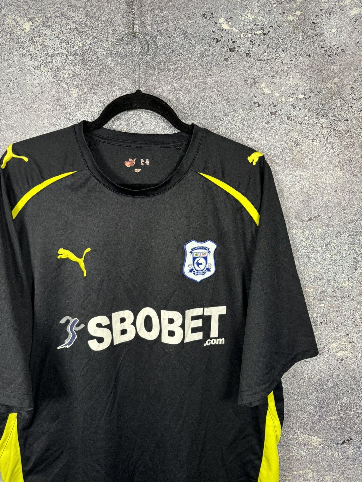 Puma Vintage Cardiff City 2010/11 Away Puma Soccer Jersey 2XL sz Size US XXL / EU 58 / 5 - 2 Thumbnail