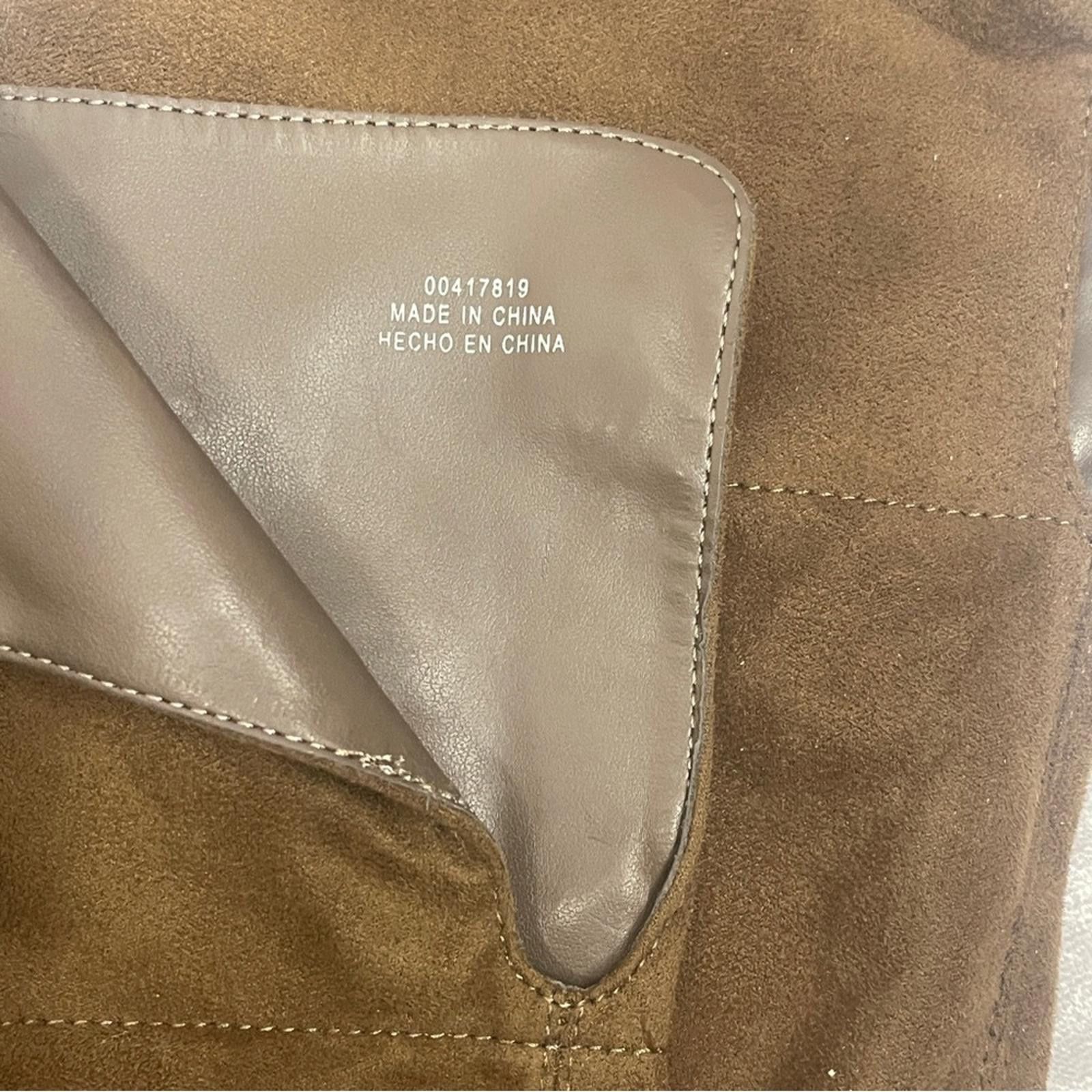 Forever 21 Brown Knee-High Women's Boots size 7.5 NWT Size US 7.5 / IT 37.5 - 6 Thumbnail