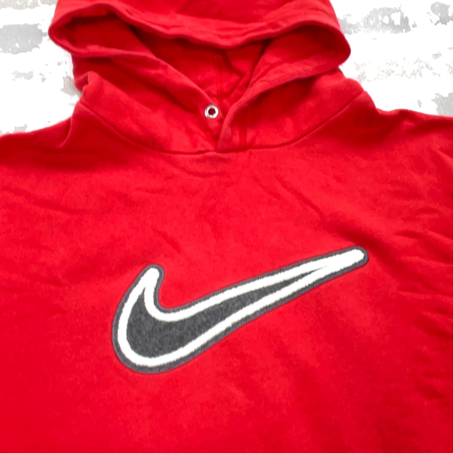 Nike VINTAGE Nike Hoodie Men Large Red Sweatshirt Sweater Big Center Swoosh Y2K 00s C Size US L / EU 52-54 / 3 - 2 Thumbnail