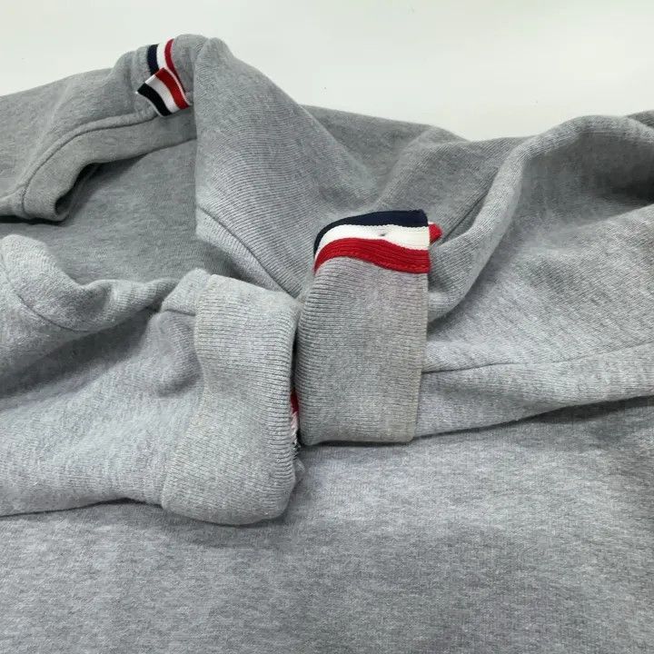 Thom Browne Thom Browne Gray Long Sleeve Sweatshirt -2507 Size US S / EU 44-46 / 1 - 6 Thumbnail