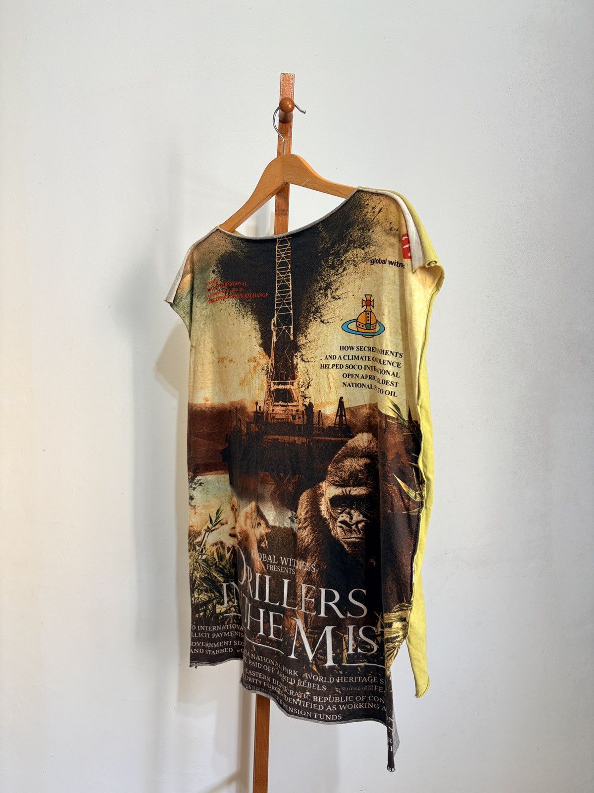Vivienne Westwood SS2015 Vivienne Westwood Global Witness Tank Top Size US L / EU 52-54 / 3 - 6 Thumbnail
