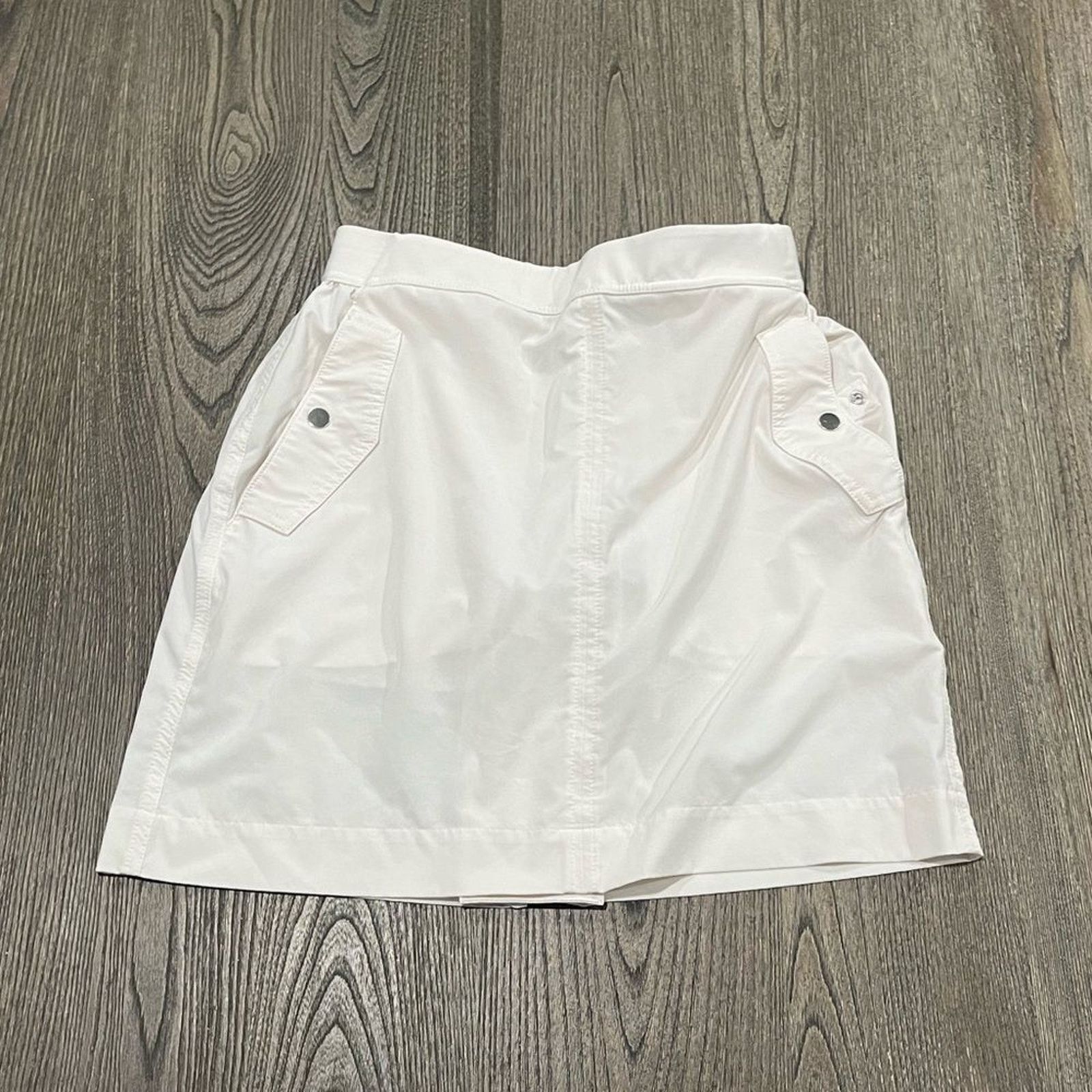 Athleta Athleta White Athletic Mini Skirt Size 8 Size 30" / US 8 / IT 44 - 1 Thumbnail
