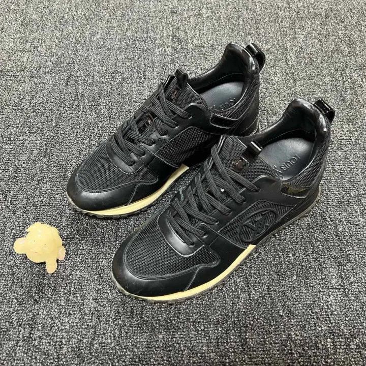 Louis Vuitton Louis Vuitton Casual Versatile Sneakers in Black -2508 Size US 6.5 / EU 39-40 - 1 Thumbnail