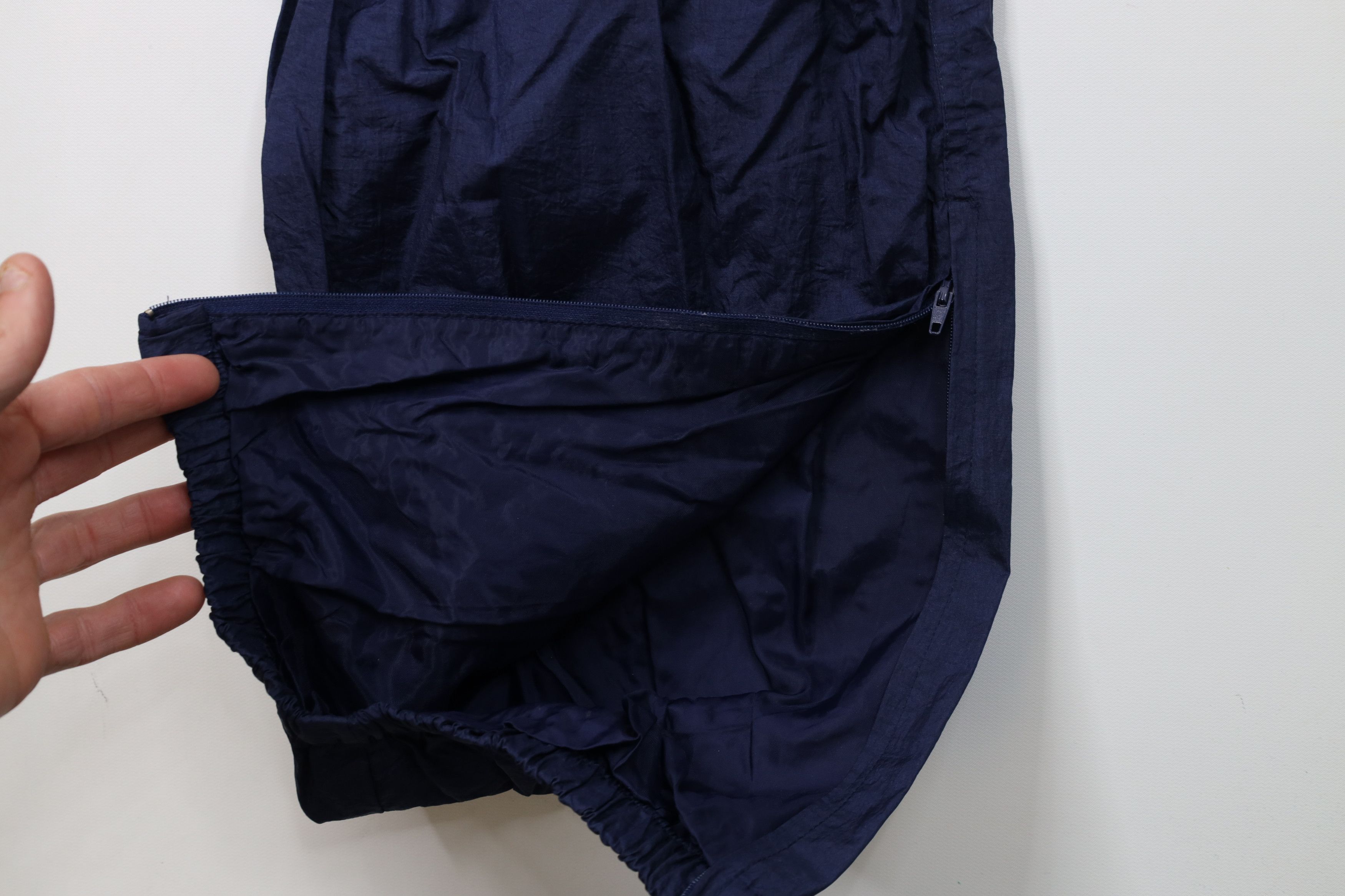 Vintage Vintage 90s Streetwear Joggers Pants Navy Blue Nylon Size US 38 / EU 54 - 5 Thumbnail