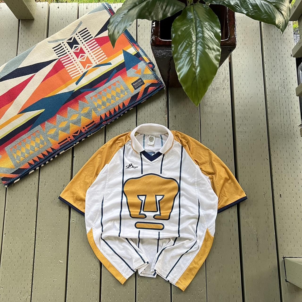 Vintage PUMAS UNAM soccer jersey Size US L / EU 52-54 / 3 - 2 Thumbnail