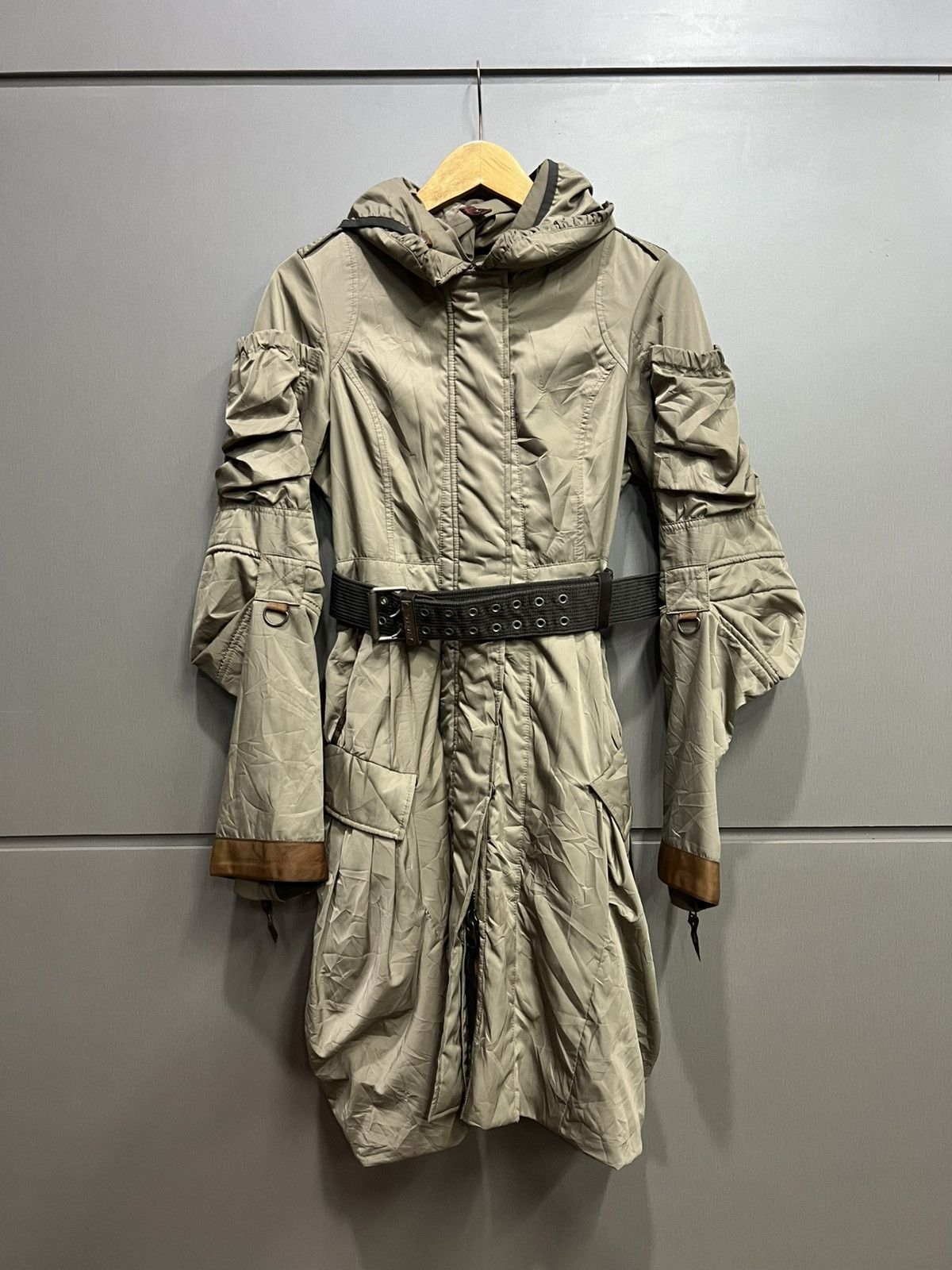 Marithe + Francois Girbaud 2000s Marithe Francois Girbaud Belted Cargo Military Jacket Size US M / EU 48-50 / 2 - 1 Thumbnail