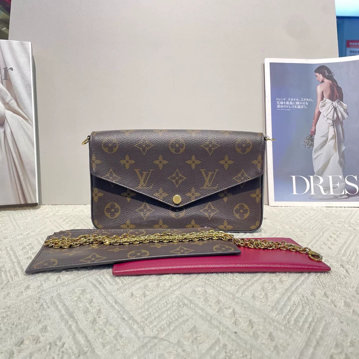 Louis Vuitton Pre-loved Bag Very good condition Size ONE SIZE - 1 Thumbnail