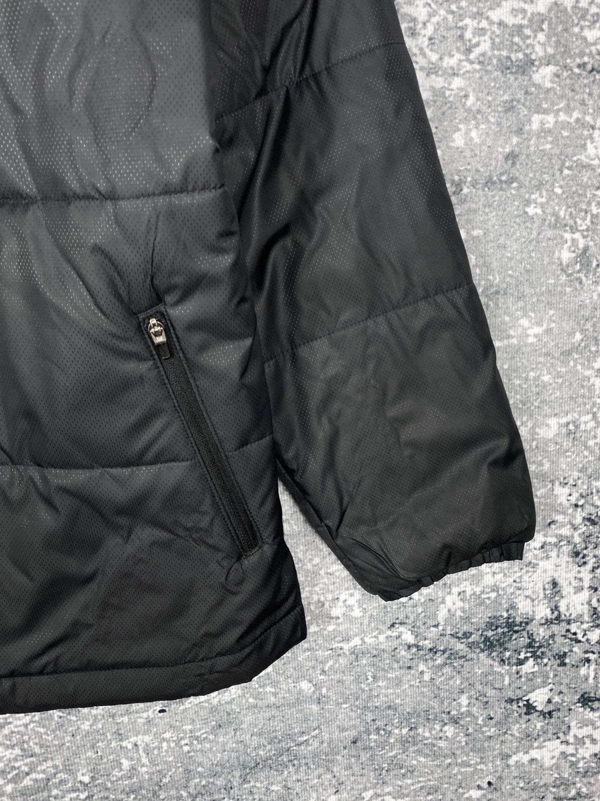 Nike Vintage Nike Swoosh Puffer Jacket Size US L / EU 52-54 / 3 - 8 Thumbnail