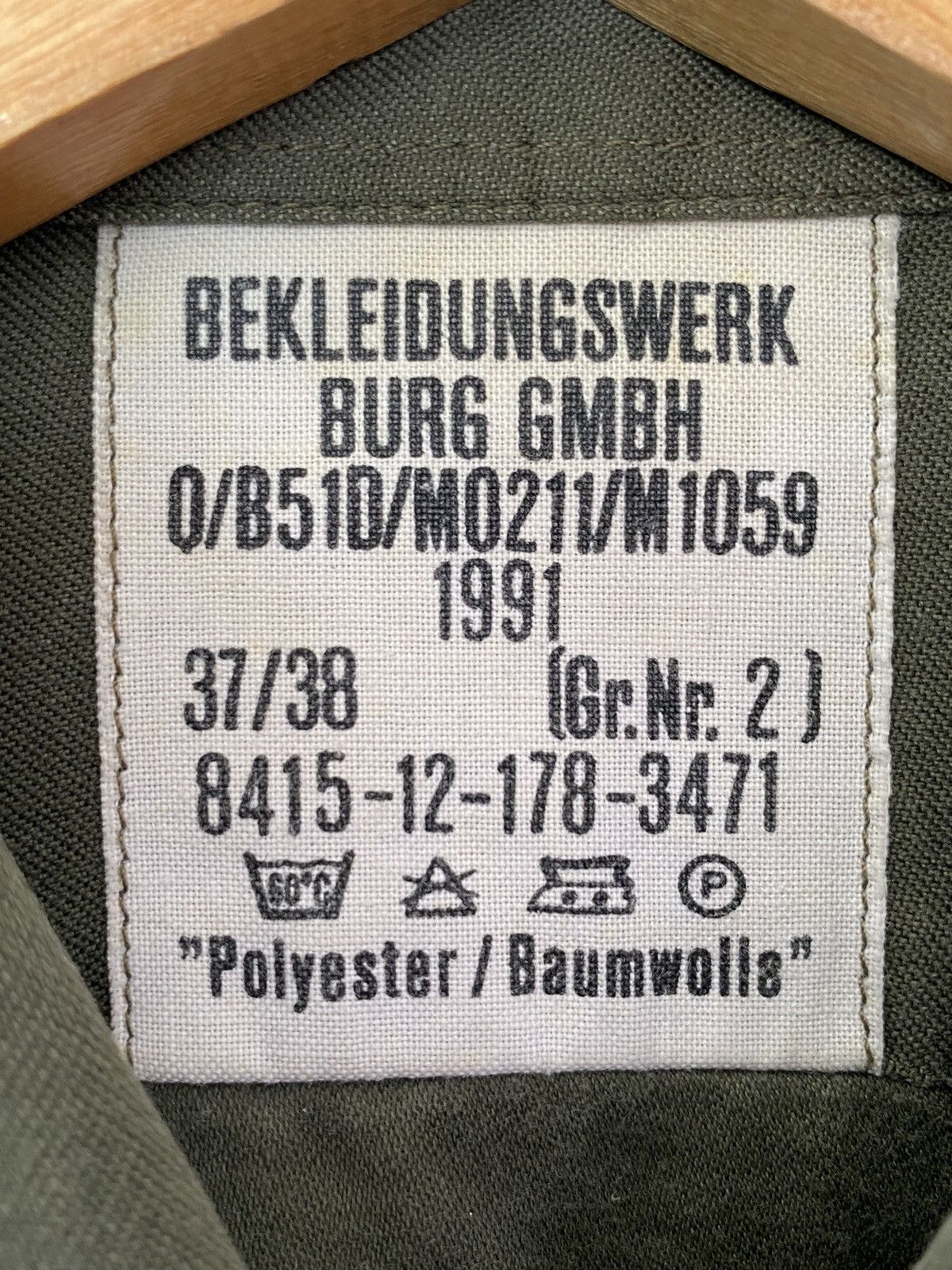 Vintage Vintage 91 Bekleidungswerk German Army Button Shirt Size US M / EU 48-50 / 2 - 18 Thumbnail