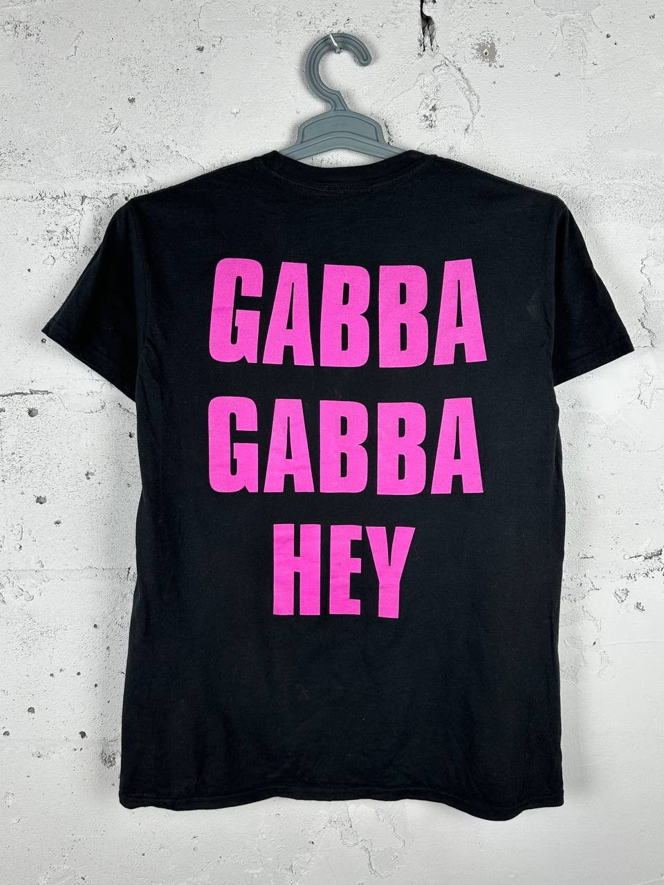 Band Tees × Vintage Vintage Ramones Gabba Gabba Hey Back T Shirt Balck Size M Size US M / EU 48-50 / 2 - 1 Thumbnail