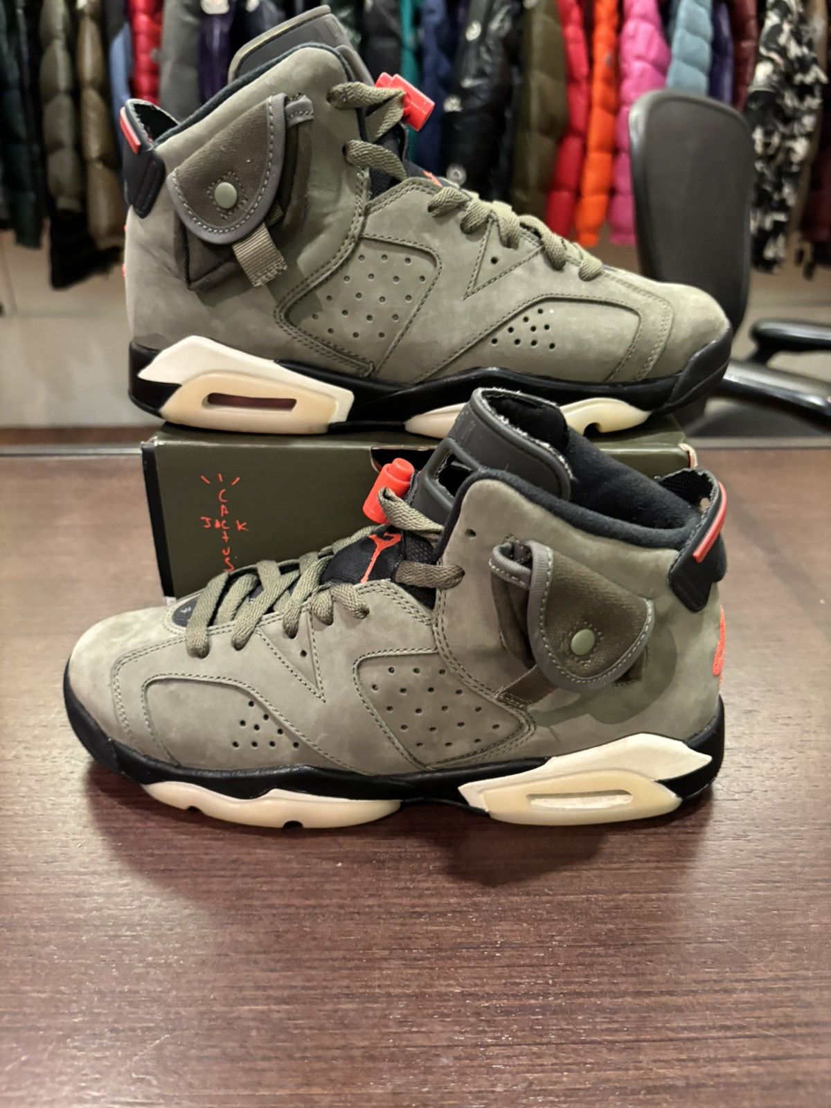 travis scott jordan 6 retro