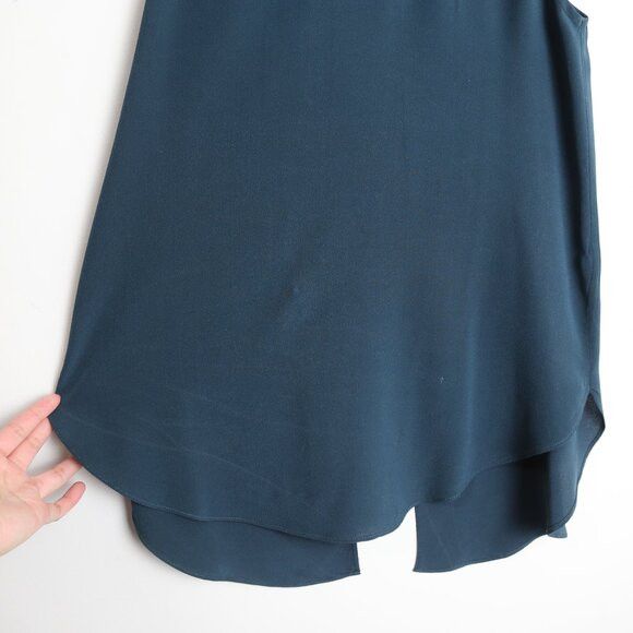 Aritzia Aritzia Wilfred 100% Silk Teal Flowy Crepe Tank Top Blouse Size S / US 4 / IT 40 - 4 Thumbnail