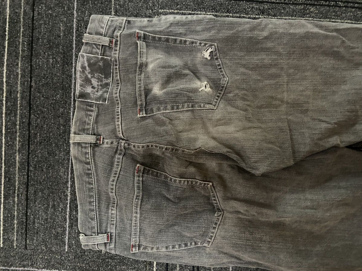 Burberry Vintage Burberry black label distressed denim jeans Size US 30 / EU 46 - 18 Thumbnail