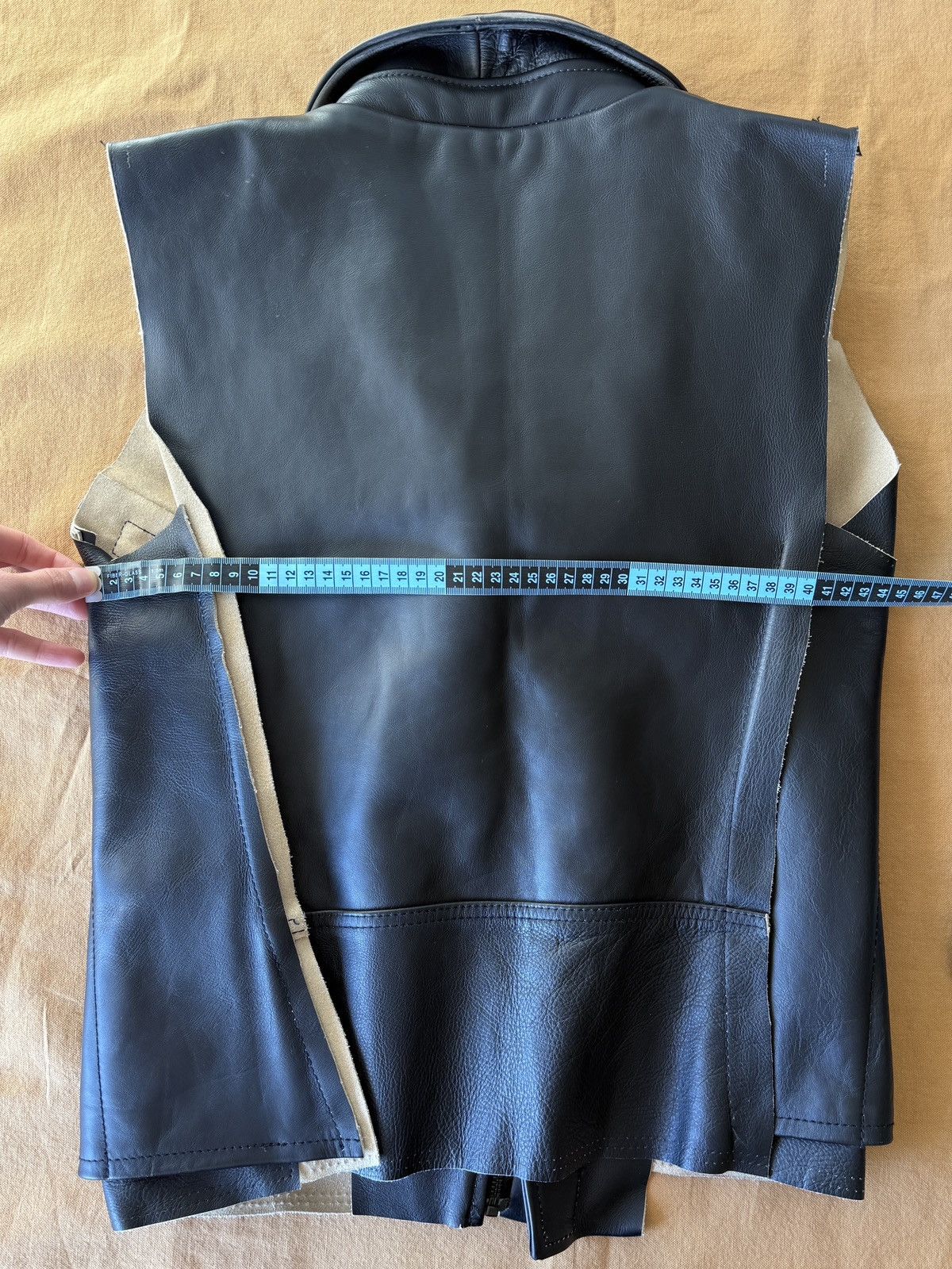 H&M × Maison Margiela Maison Margiela x H&M leather vest Size S / US 4 / IT 40 - 19 Thumbnail