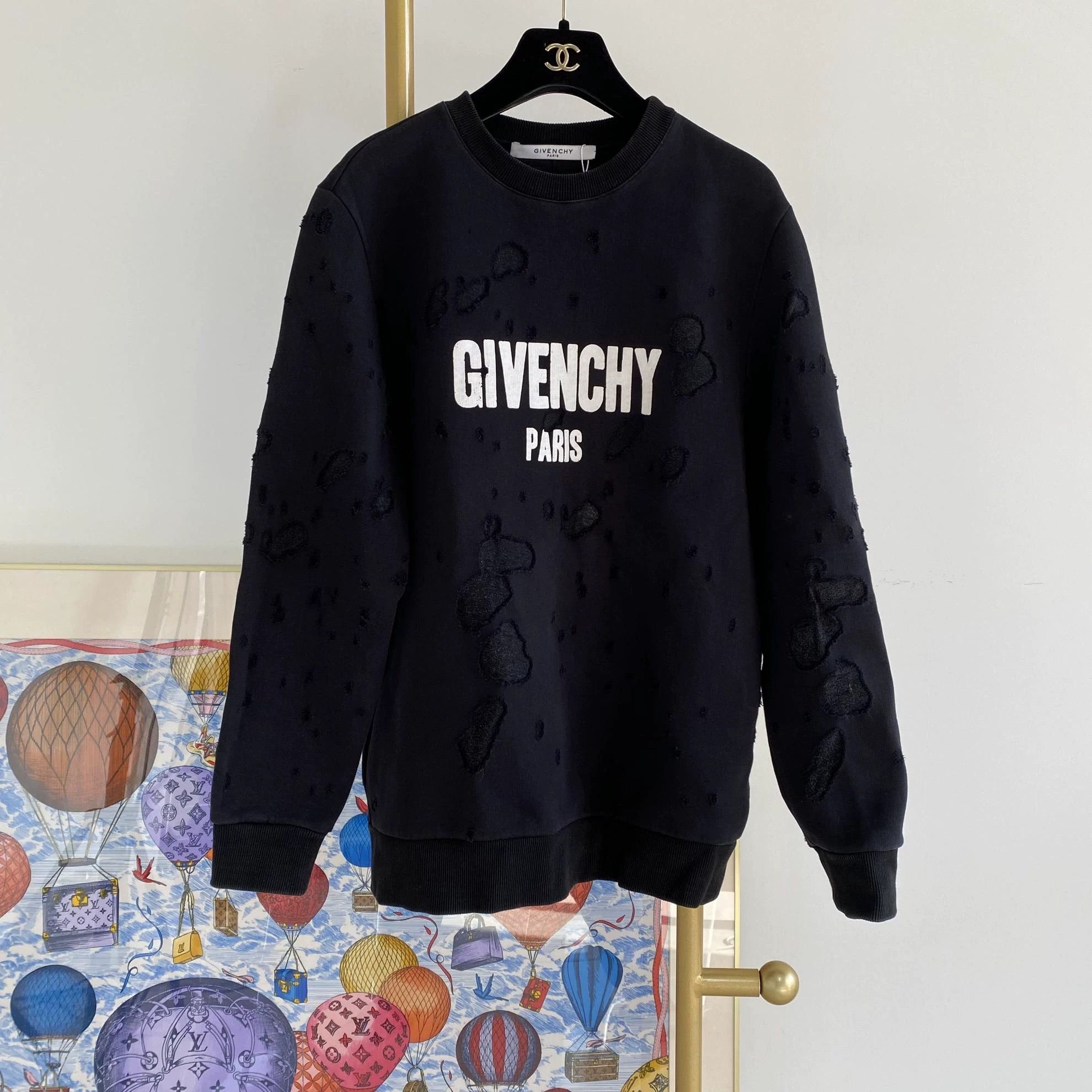 Givenchy Givenchy Black Letter Logo Sweatshirt XS Size US XS / EU 42 / 0 - 1 Thumbnail