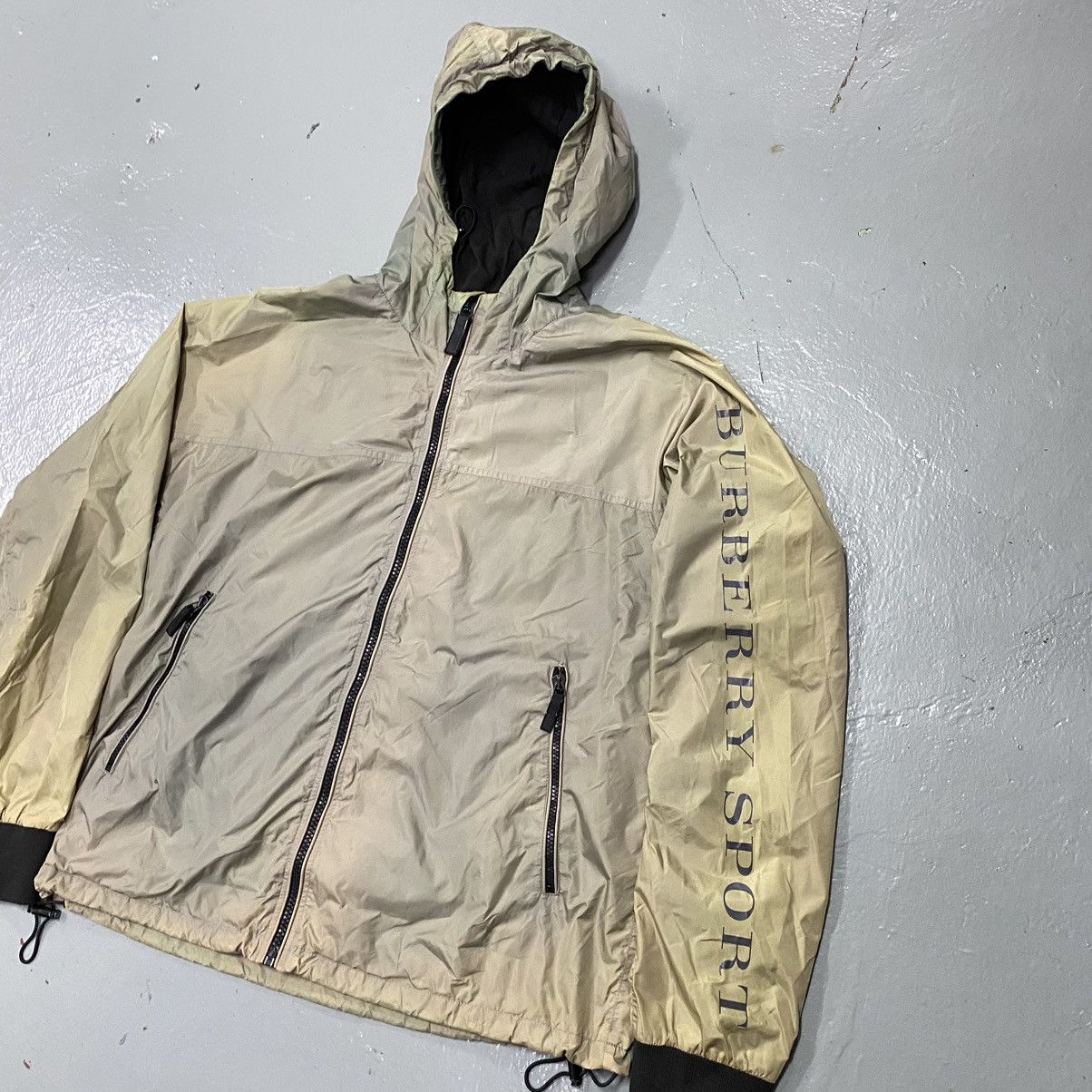 Burberry × Designer Burberry Sport Gorpcore Jacket Windbreaker Shirt Size US XL / EU 56 / 4 - 1 Thumbnail