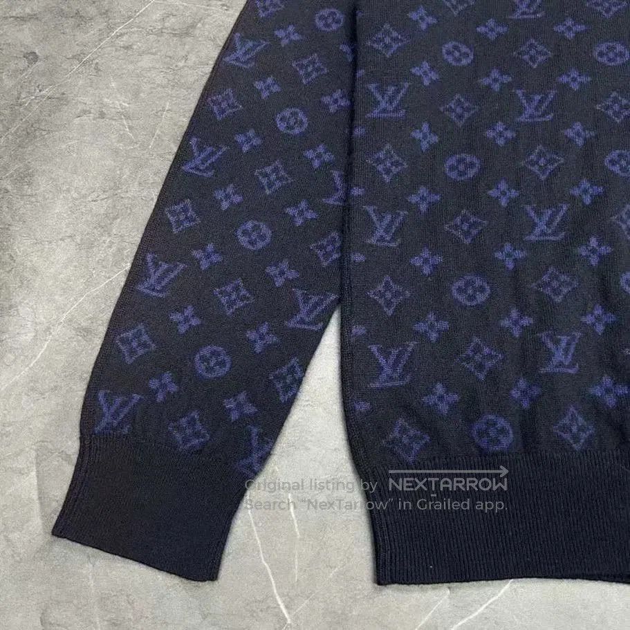 Louis Vuitton louis vuitton logo sweater in navy blue. Size US L / EU 52-54 / 3 - 6 Thumbnail