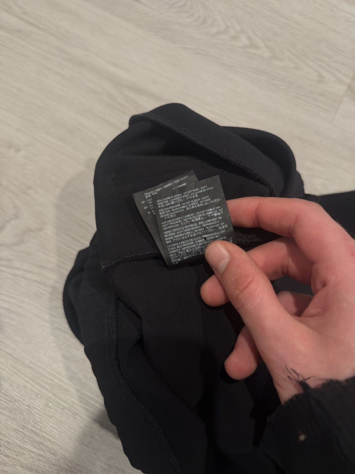 Balenciaga f/w 2017 small logo sweatpants!! Size US 28 / EU 44 - 9 Thumbnail