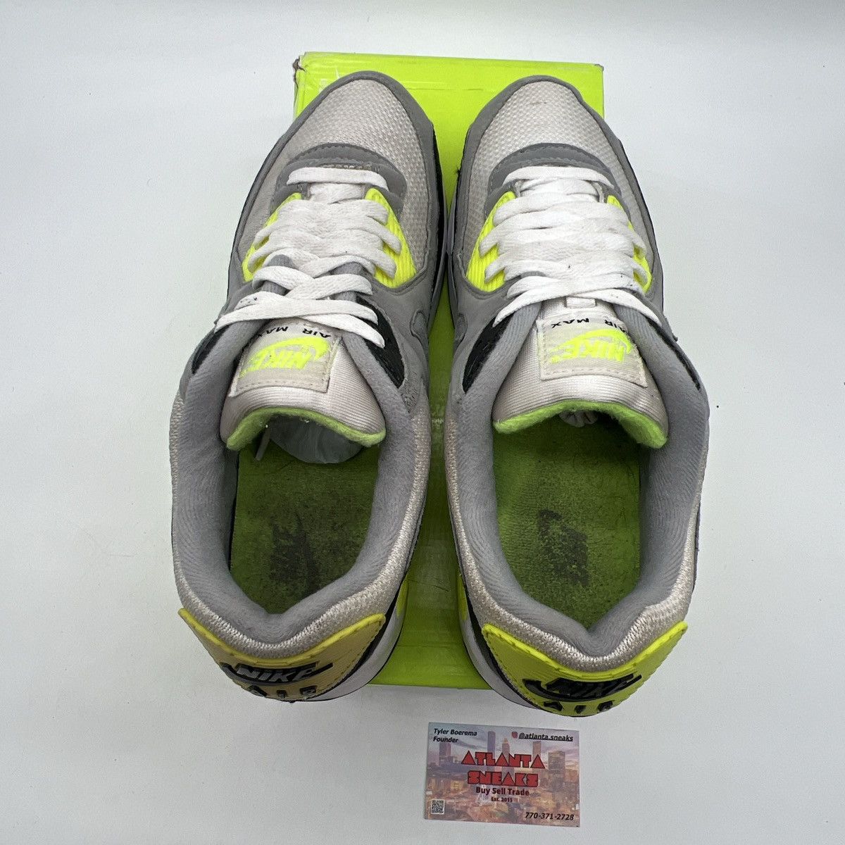 Nike Air max 90 volt Size US 10 / EU 43 - 7 Thumbnail