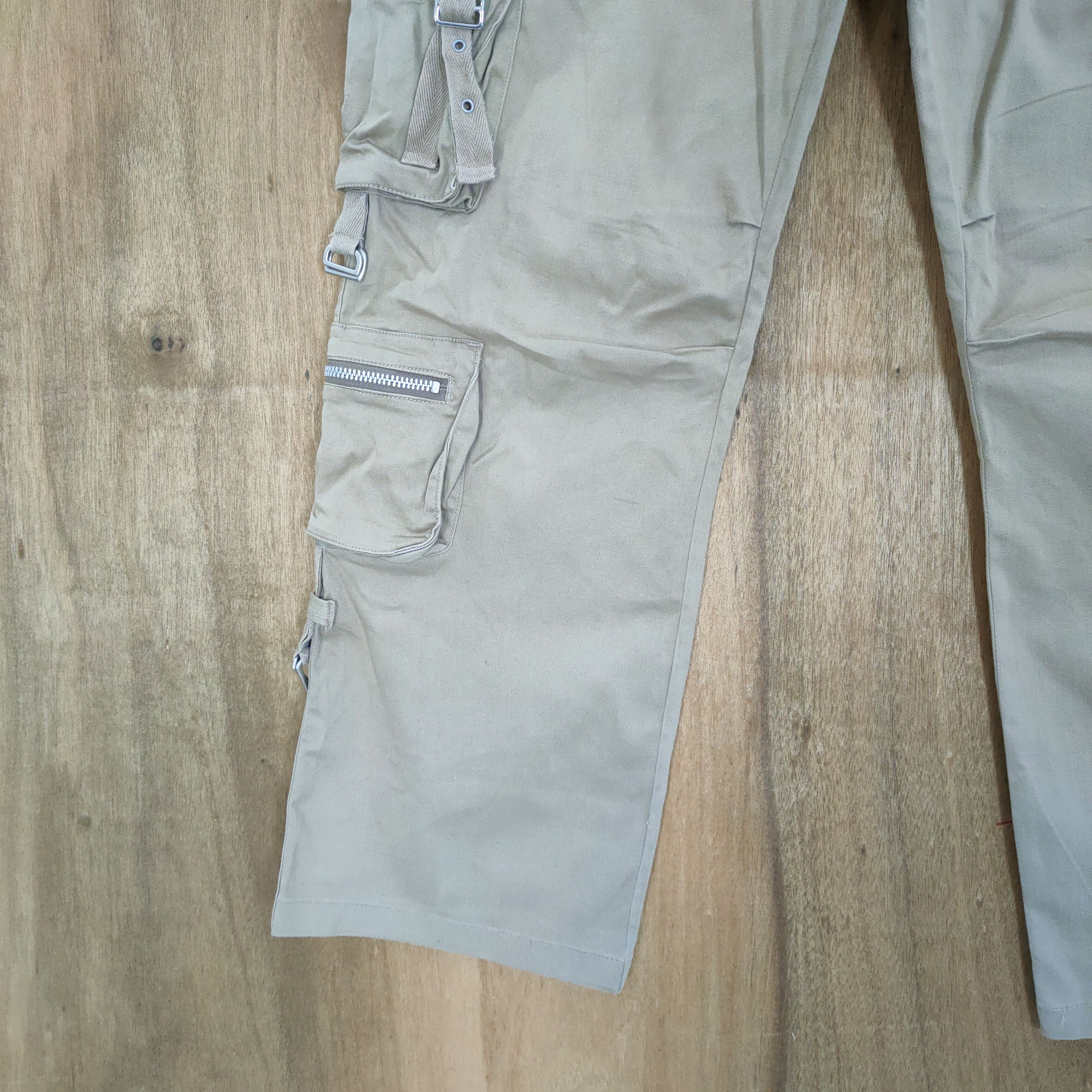 Japanese Brand MODERN LOVER WOMEN MULTIPOCKET CARGO PANTS Size US 29 - 9 Thumbnail