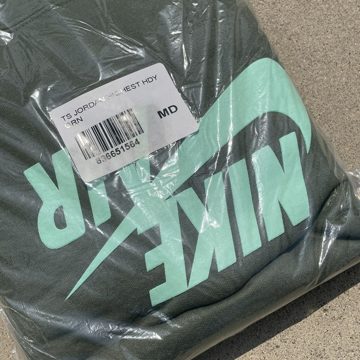 Travis Scott Travis Scott Nike Air Cactus Jack Highest In The Room Glow Size US M / EU 48-50 / 2 - 9 Thumbnail