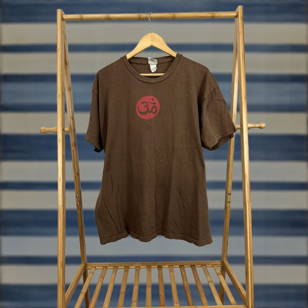Vintage VINTAGE Om Hindu Sanskrit Symbol India T-Shirt Brown Size 2XL Men Size US XXL / EU 58 / 5 - 1 Thumbnail