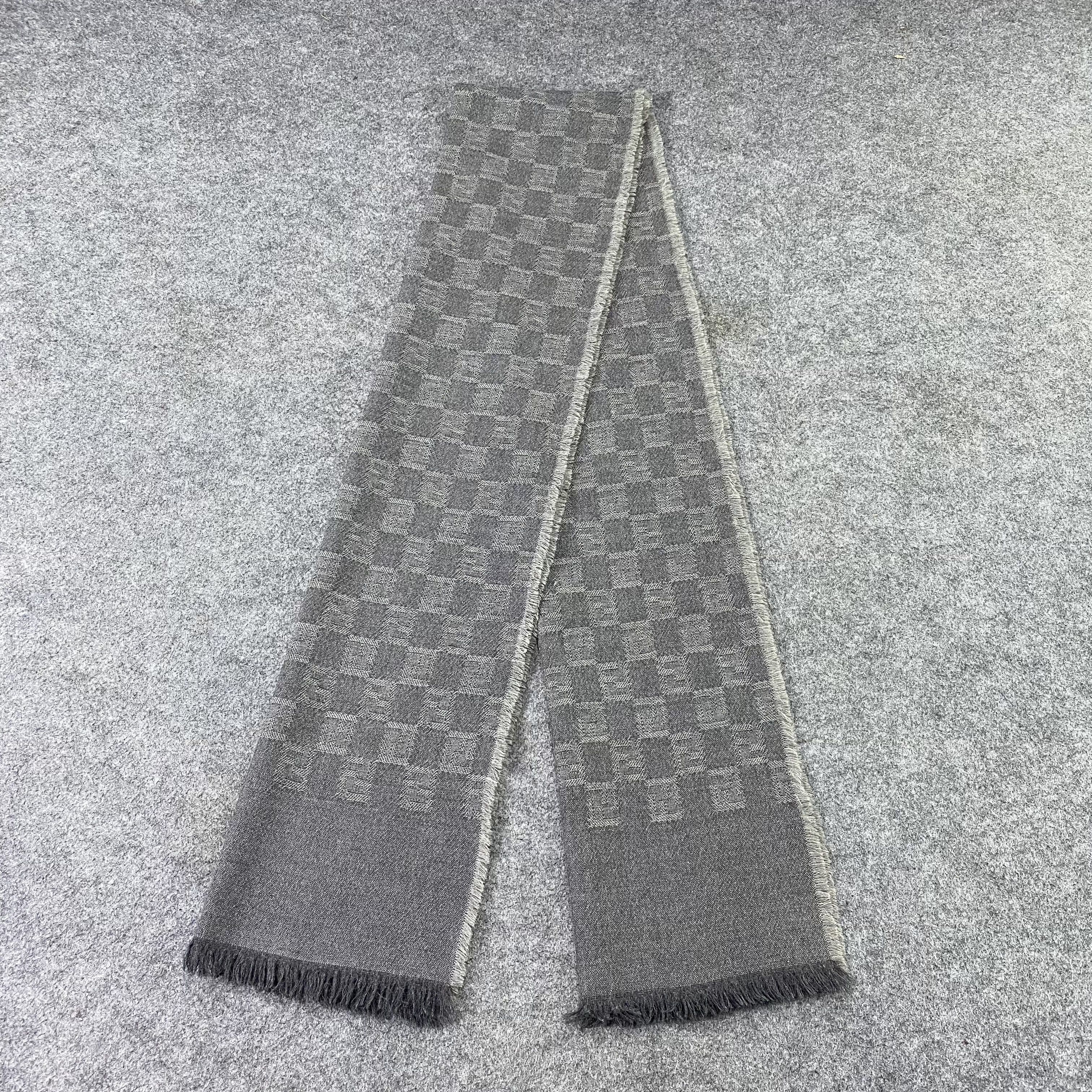 Fendi Fendi FF Monogram Muffler/ Scar / Neckwear - T1395 Size ONE SIZE - 4 Thumbnail
