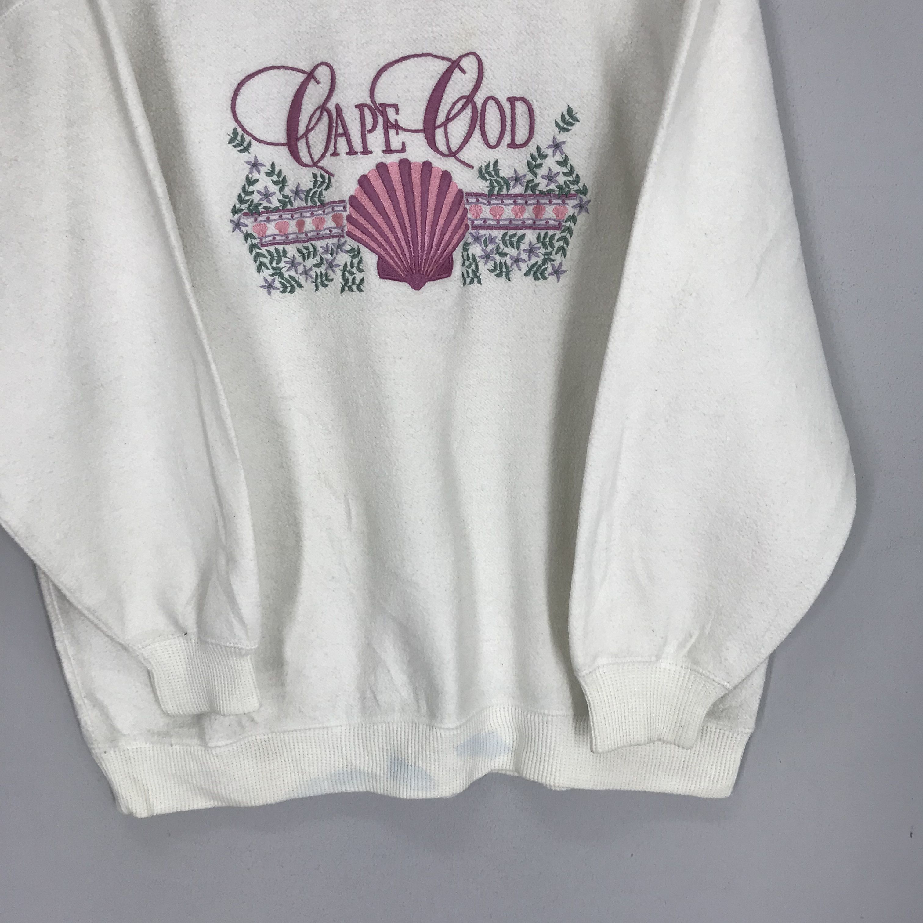 Vintage Vintage 90's Cape Cod Graphic White Sweatshirt - 654 Size US L / EU 52-54 / 3 - 5 Thumbnail